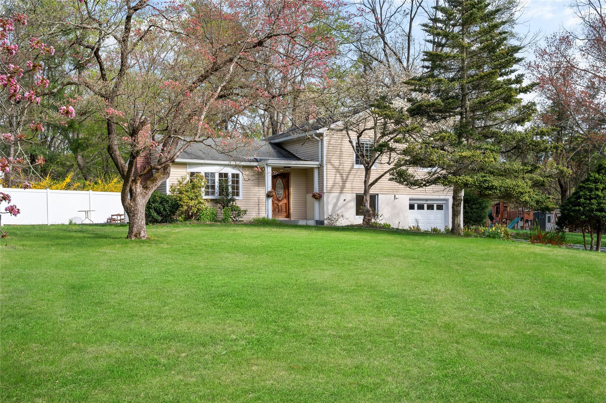 Single Family Kathleen  Westchester County, NY 10549, MLS-854508-10
