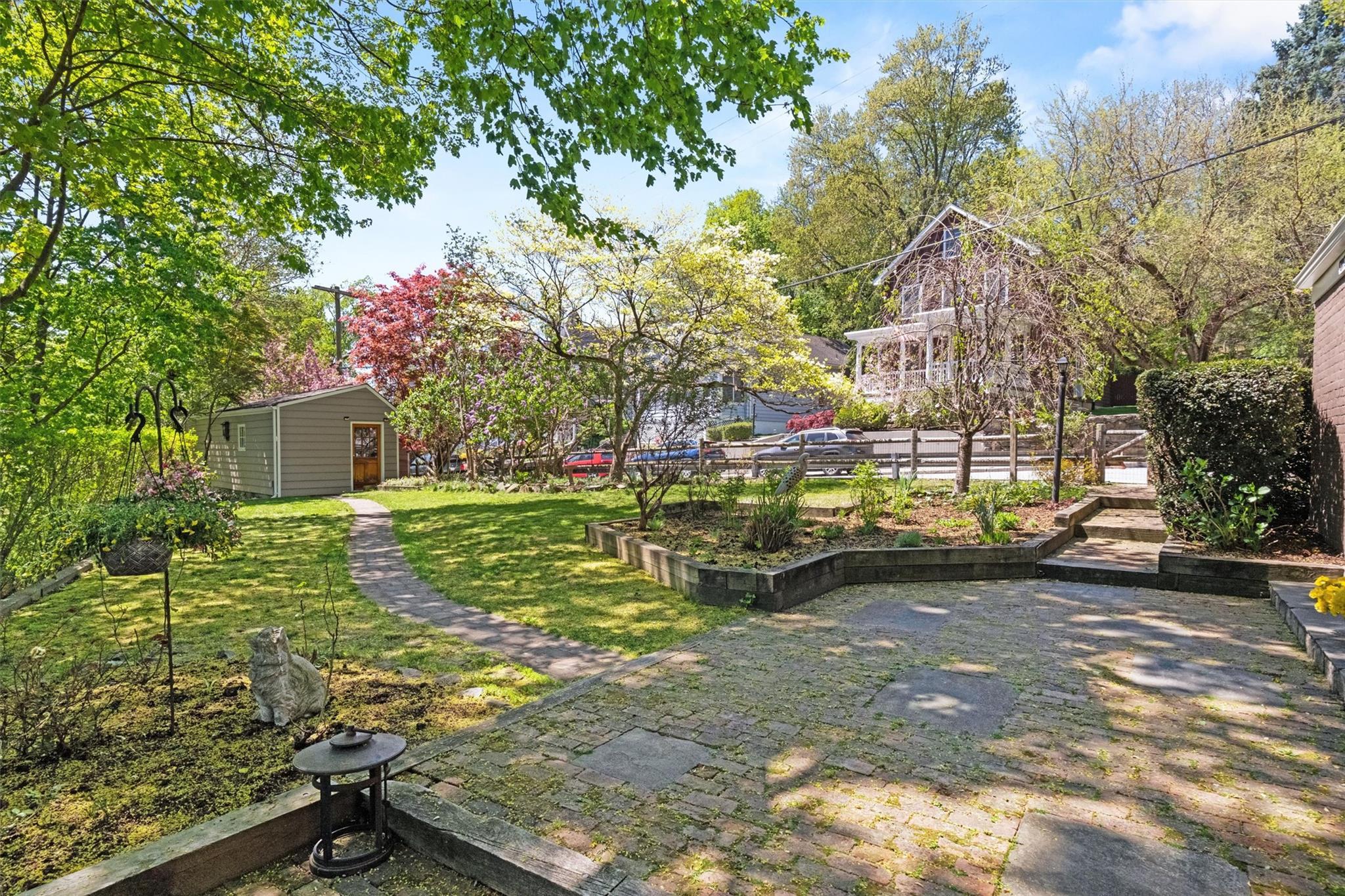 Single Family Terrace  Westchester County, NY 10520, MLS-854529-34