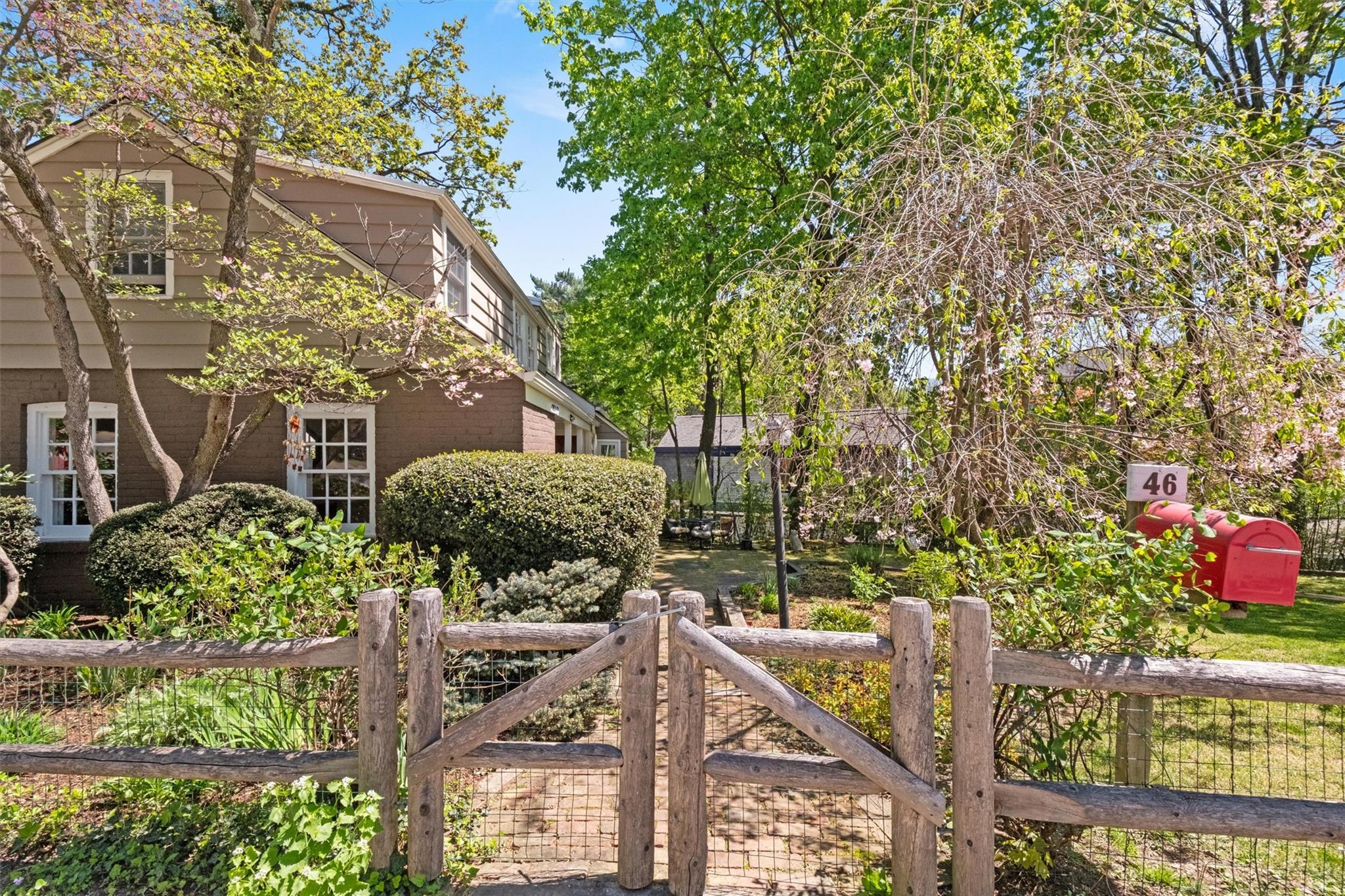 Single Family Terrace  Westchester County, NY 10520, MLS-854529-4