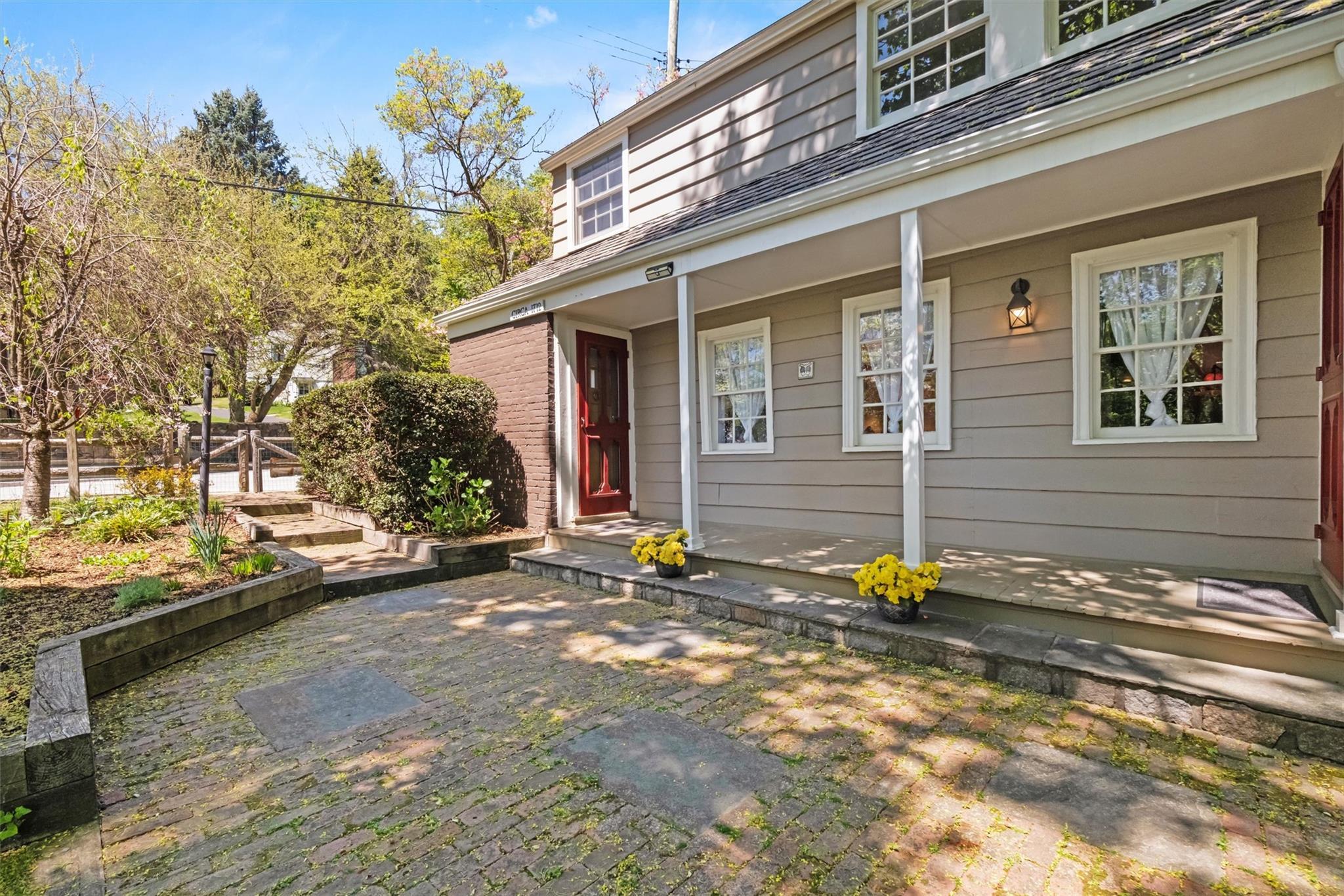 Single Family Terrace  Westchester County, NY 10520, MLS-854529-5