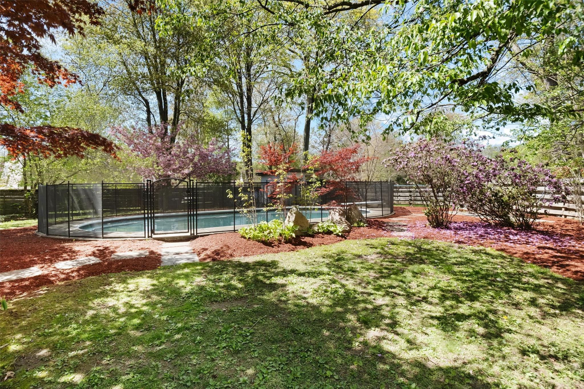 Single Family Quaker Church  Westchester County, NY 10598, MLS-854563-33