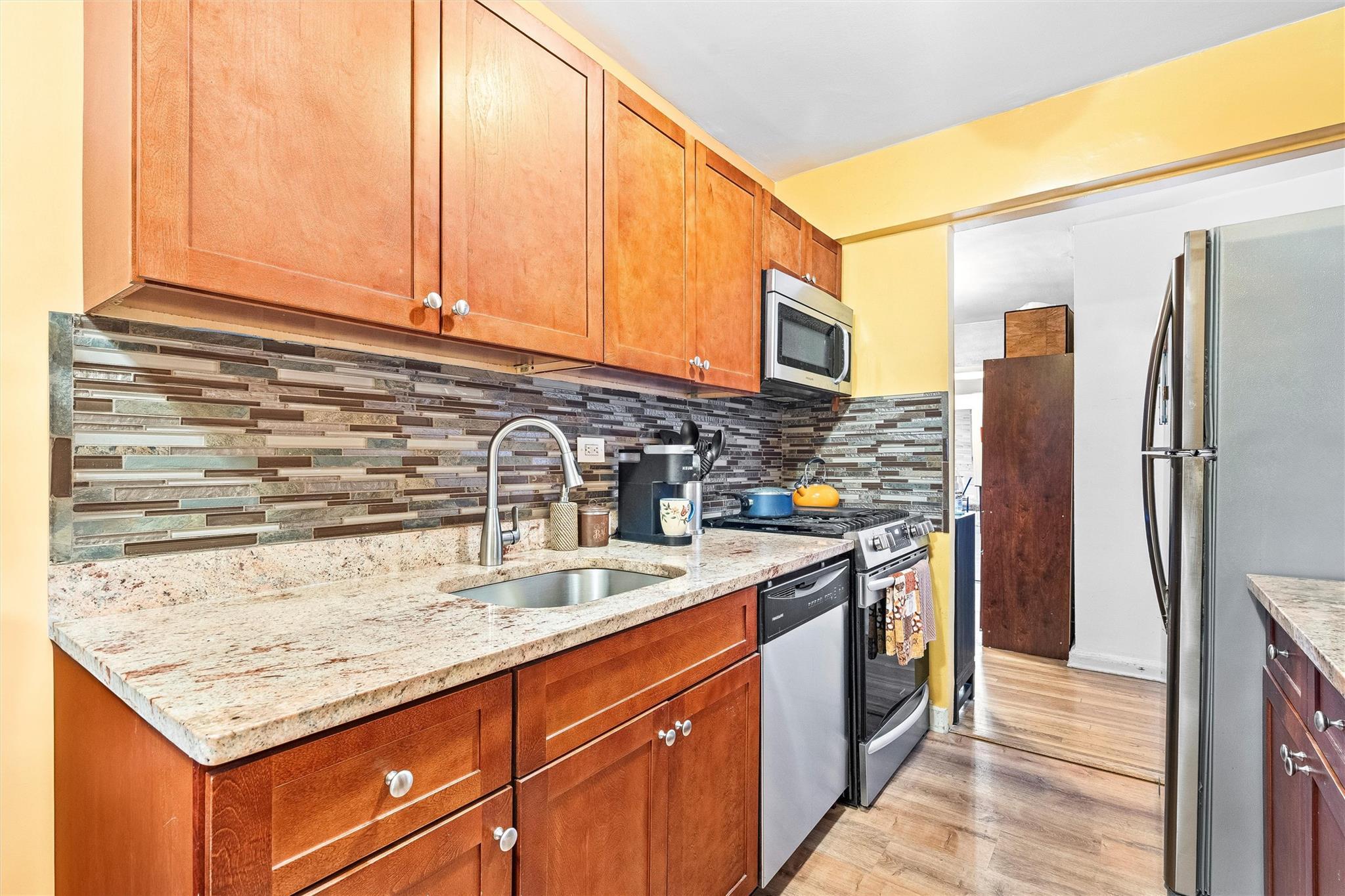 Coop Barnes  Bronx, NY 10462, MLS-854571-12