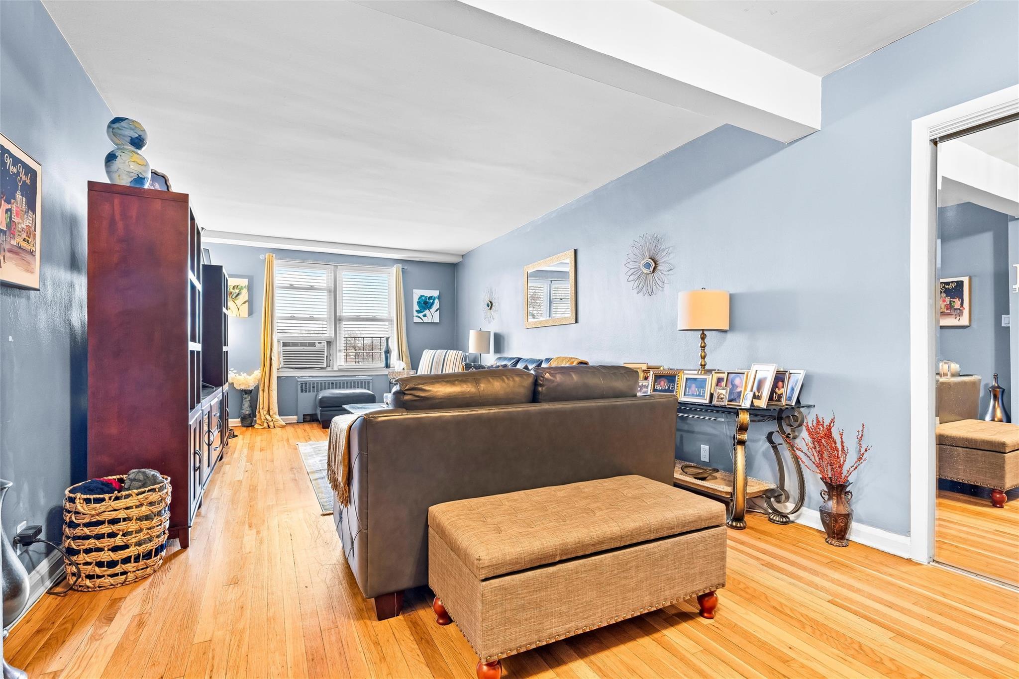 Coop Barnes  Bronx, NY 10462, MLS-854571-16