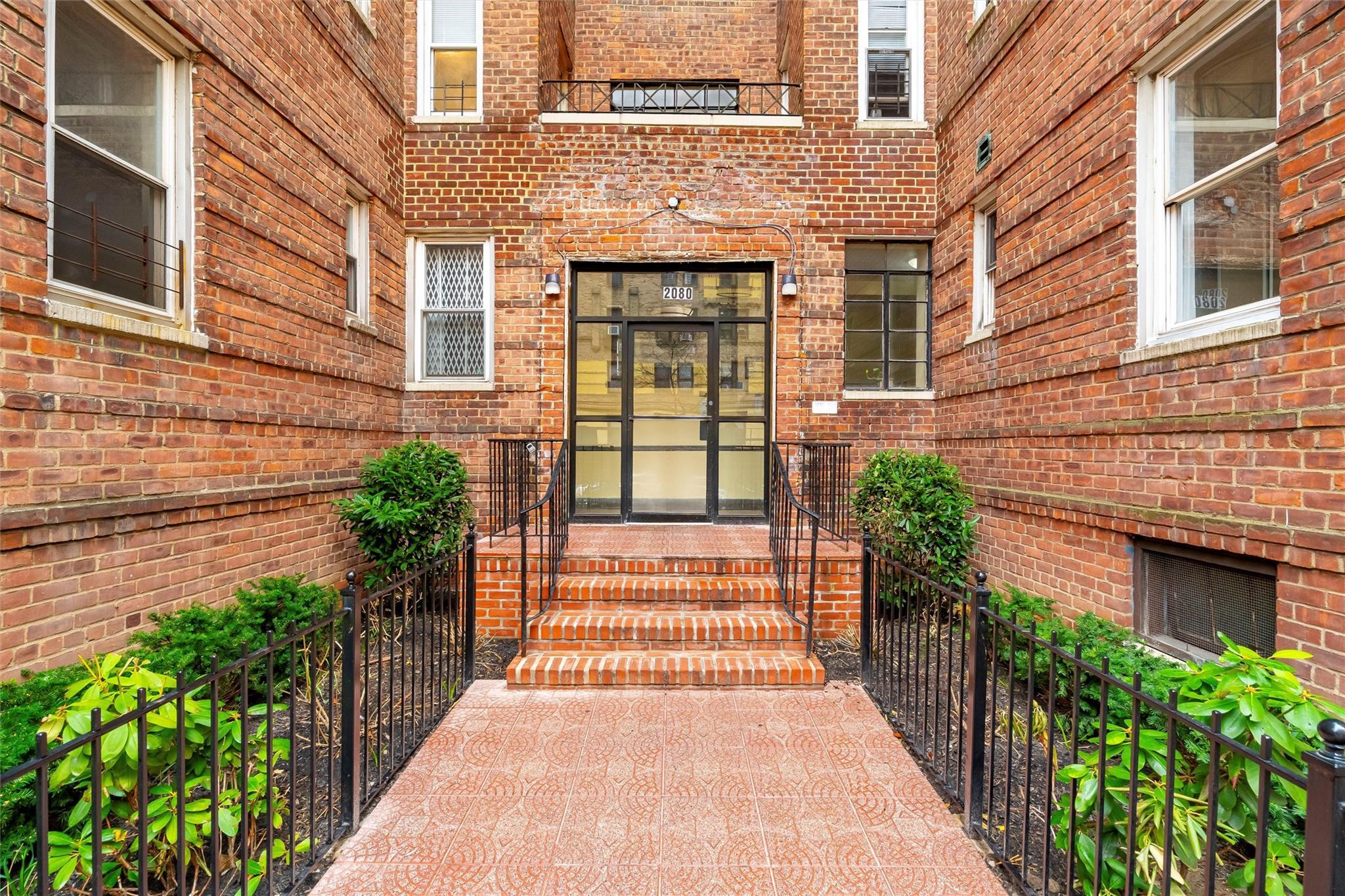 Coop Barnes  Bronx, NY 10462, MLS-854571-3