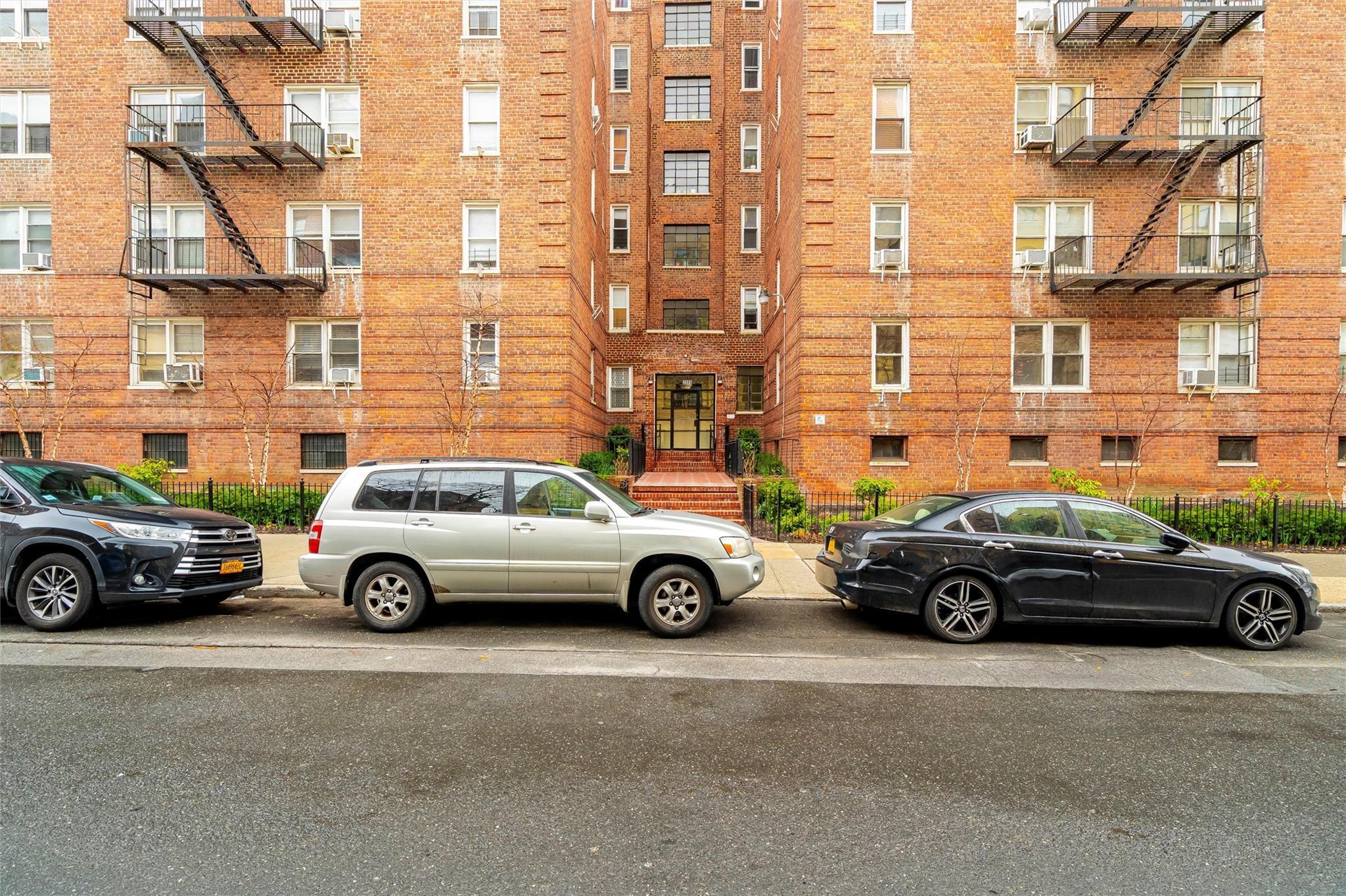 Coop Barnes  Bronx, NY 10462, MLS-854571-30