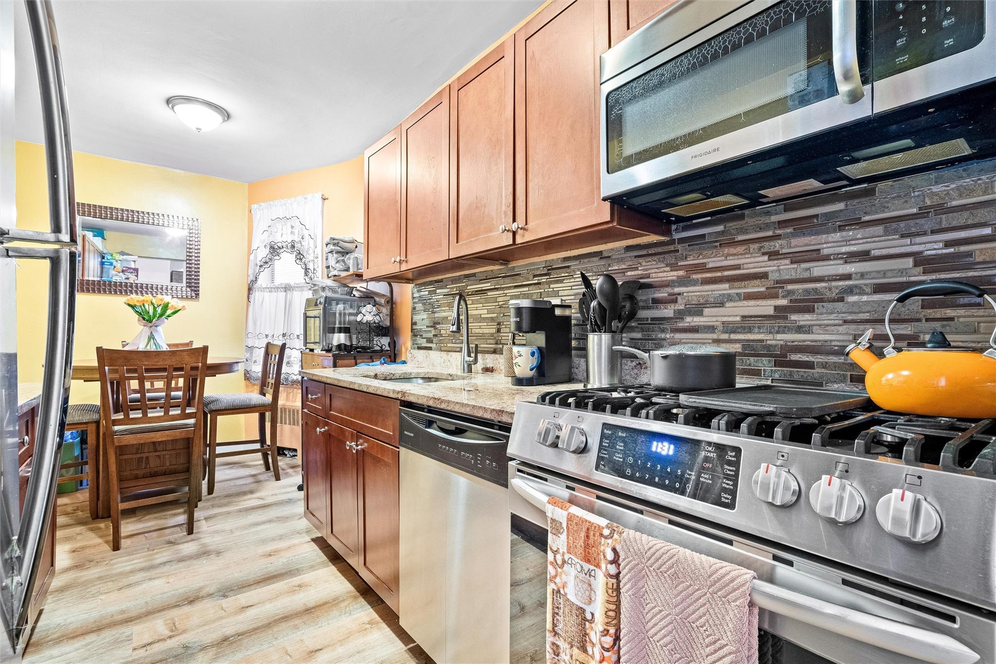 Coop Barnes  Bronx, NY 10462, MLS-854571-7
