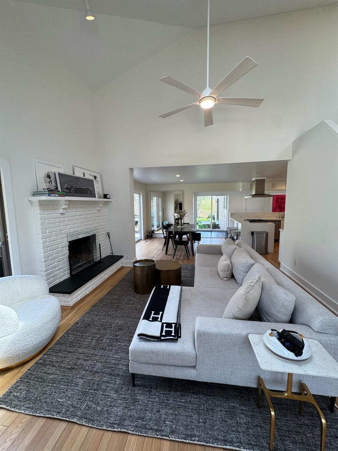 Apartment Noyac  Suffolk County, NY 11976, MLS-854584-2