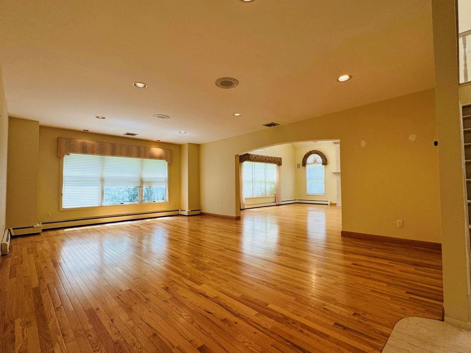 Single Family Cliff  Suffolk County, NY 11777, MLS-854591-16