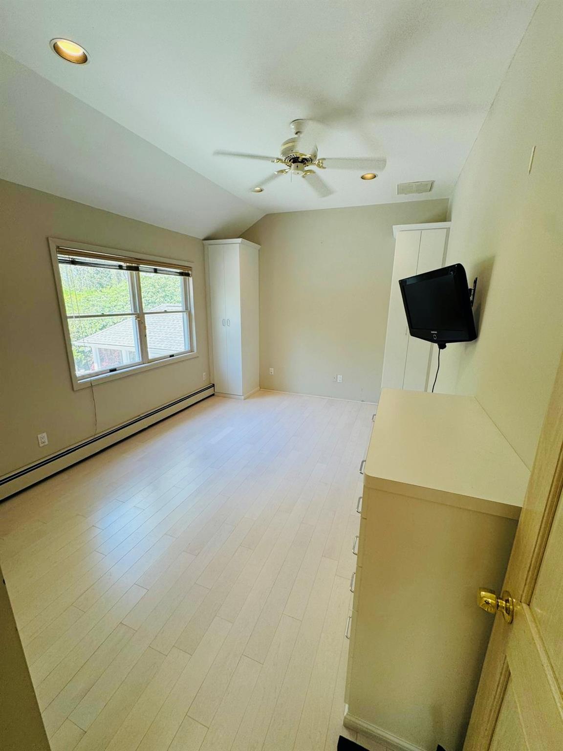 Single Family Cliff  Suffolk County, NY 11777, MLS-854591-23