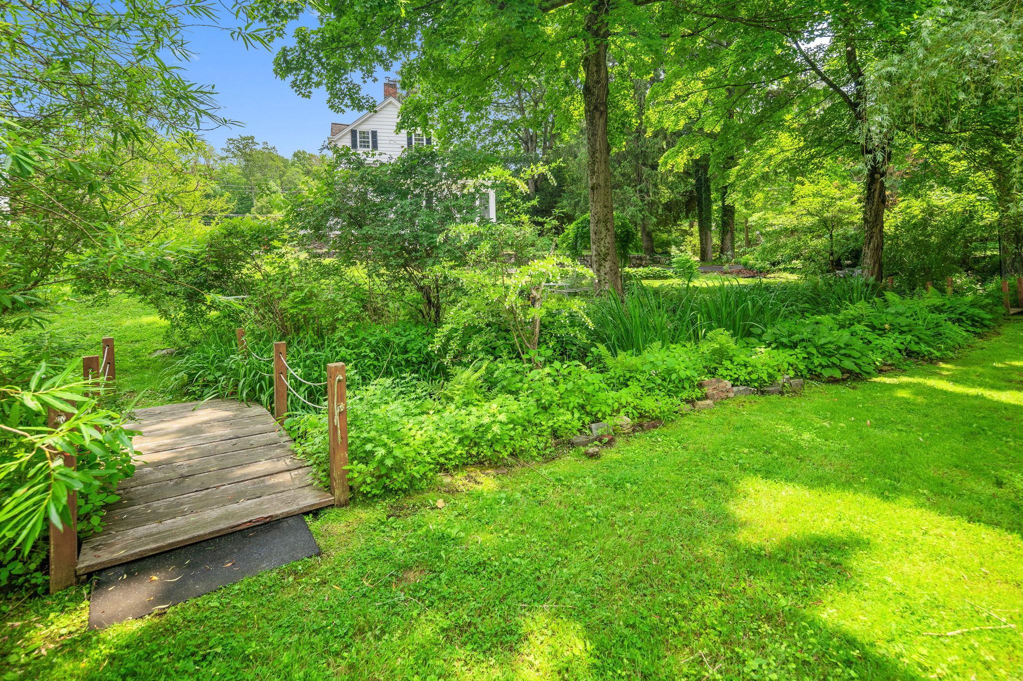 Single Family Bedford  Westchester County, NY 10570, MLS-854604-37