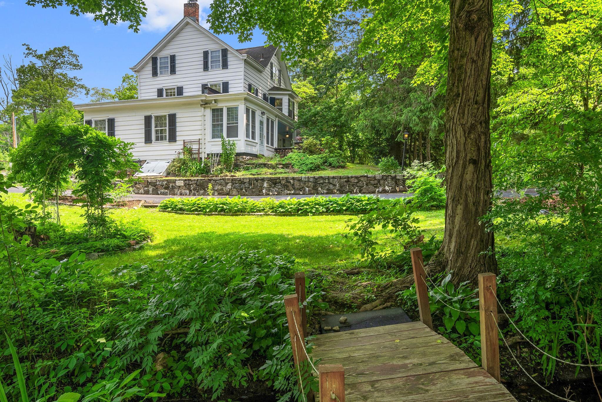Single Family Bedford  Westchester County, NY 10570, MLS-854604-39