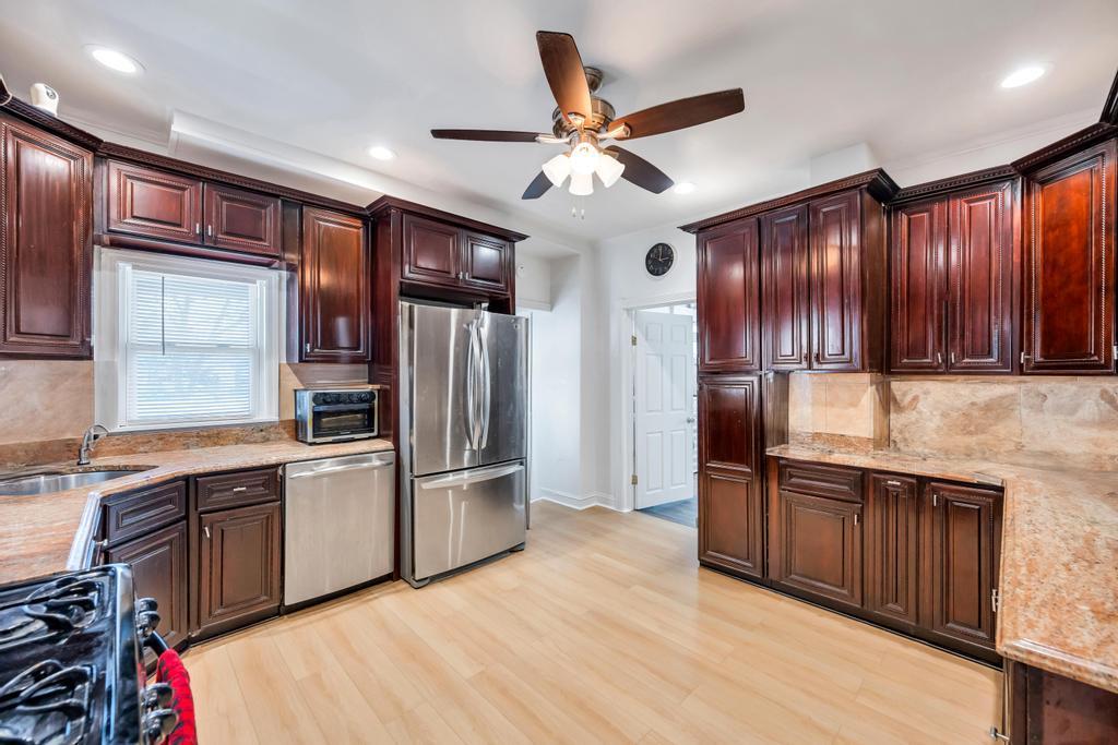 Single Family Central  Nassau County, NY 11714, MLS-854648-3