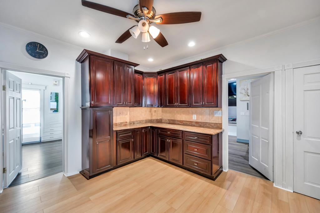 Single Family Central  Nassau County, NY 11714, MLS-854648-4