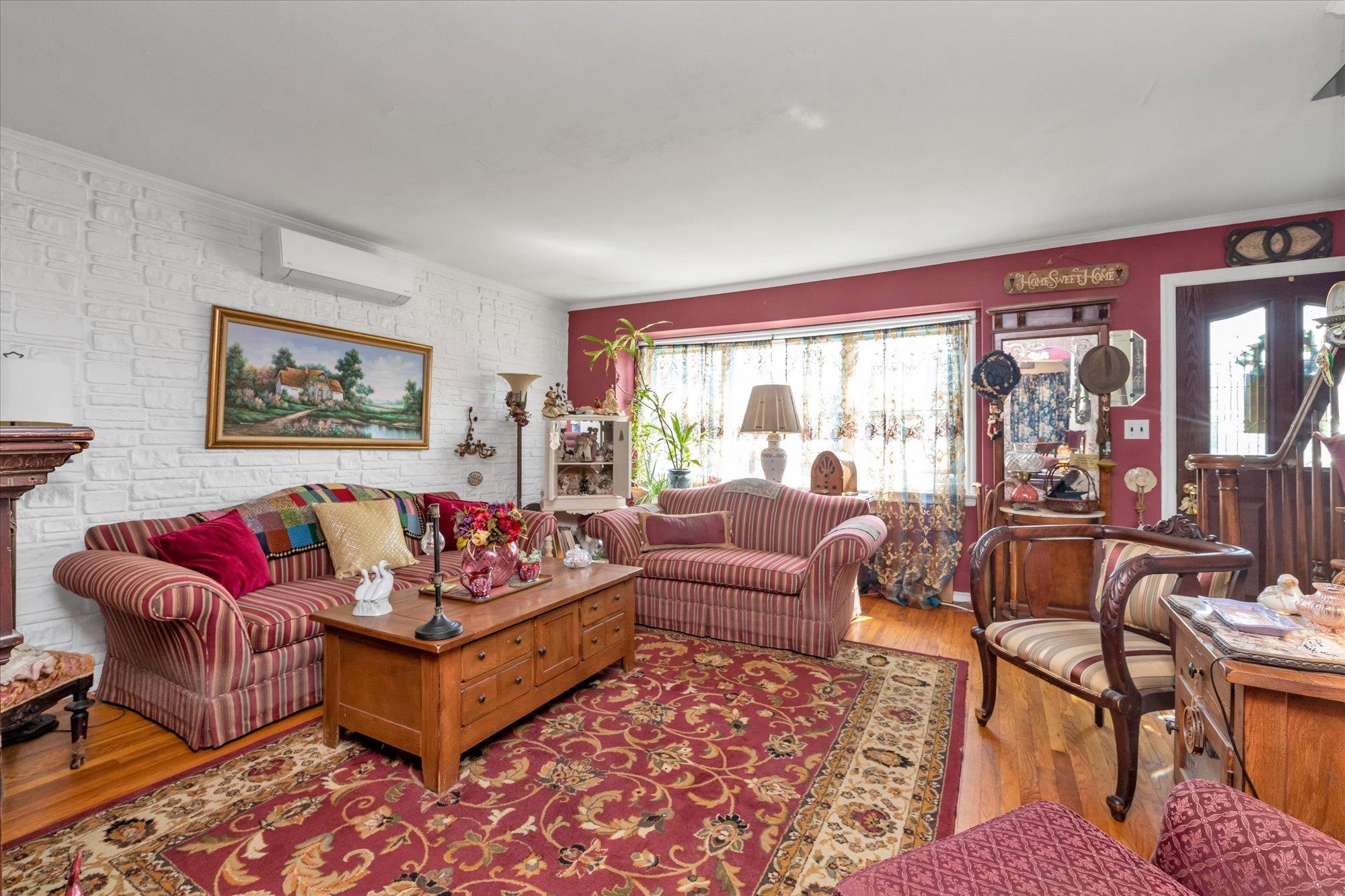 Single Family Westlake  Nassau County, NY 11572, MLS-854666-3
