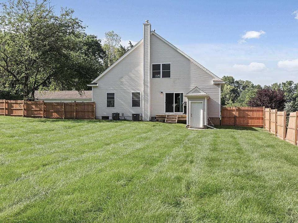 Single Family Carol  Dutchess County, NY 12524, MLS-854687-10