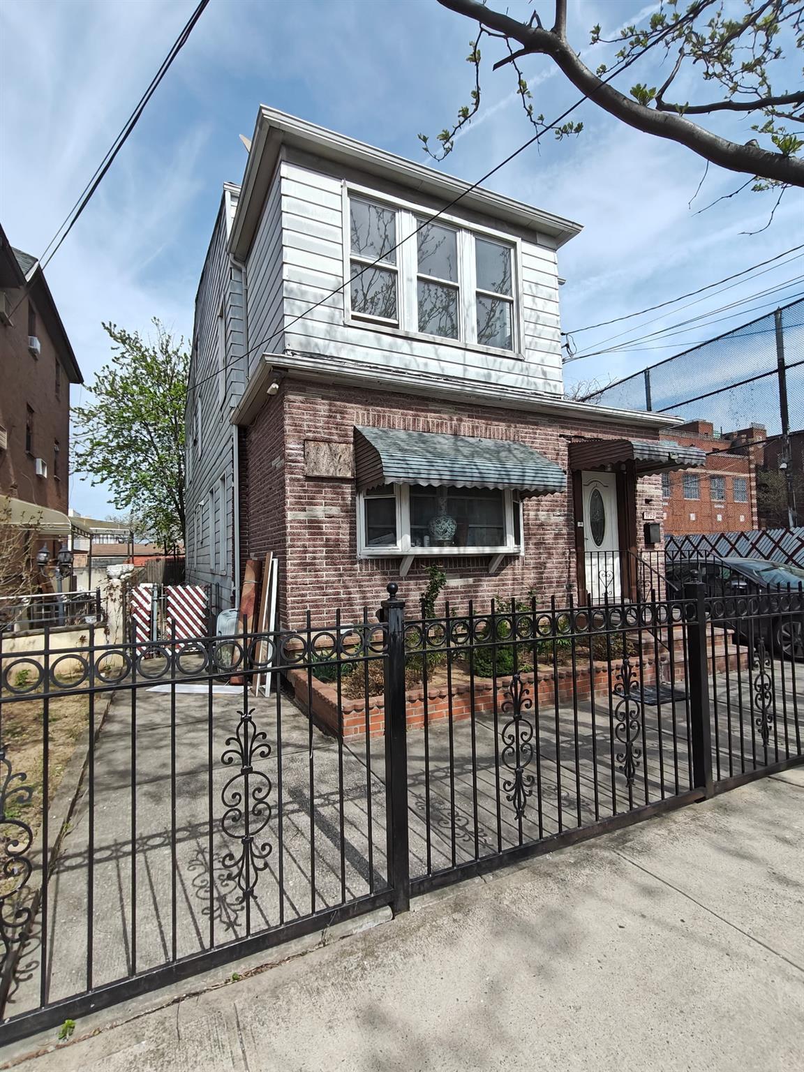 Single Family 82  Queens, NY 11416, MLS-854689-2