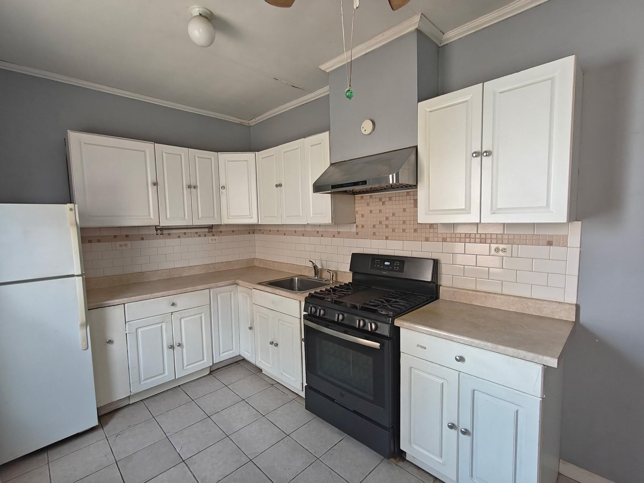 Single Family 82  Queens, NY 11416, MLS-854689-4