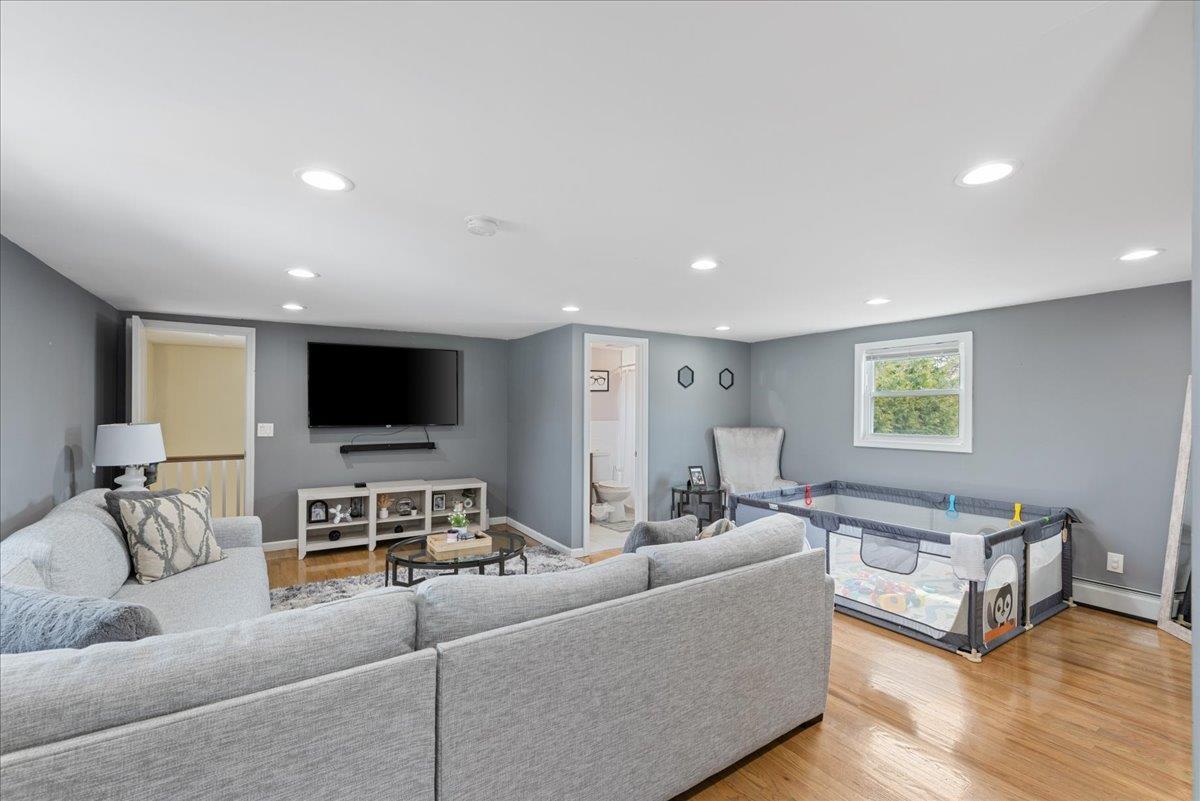 Single Family Cabota  Suffolk County, NY 11726, MLS-854700-16