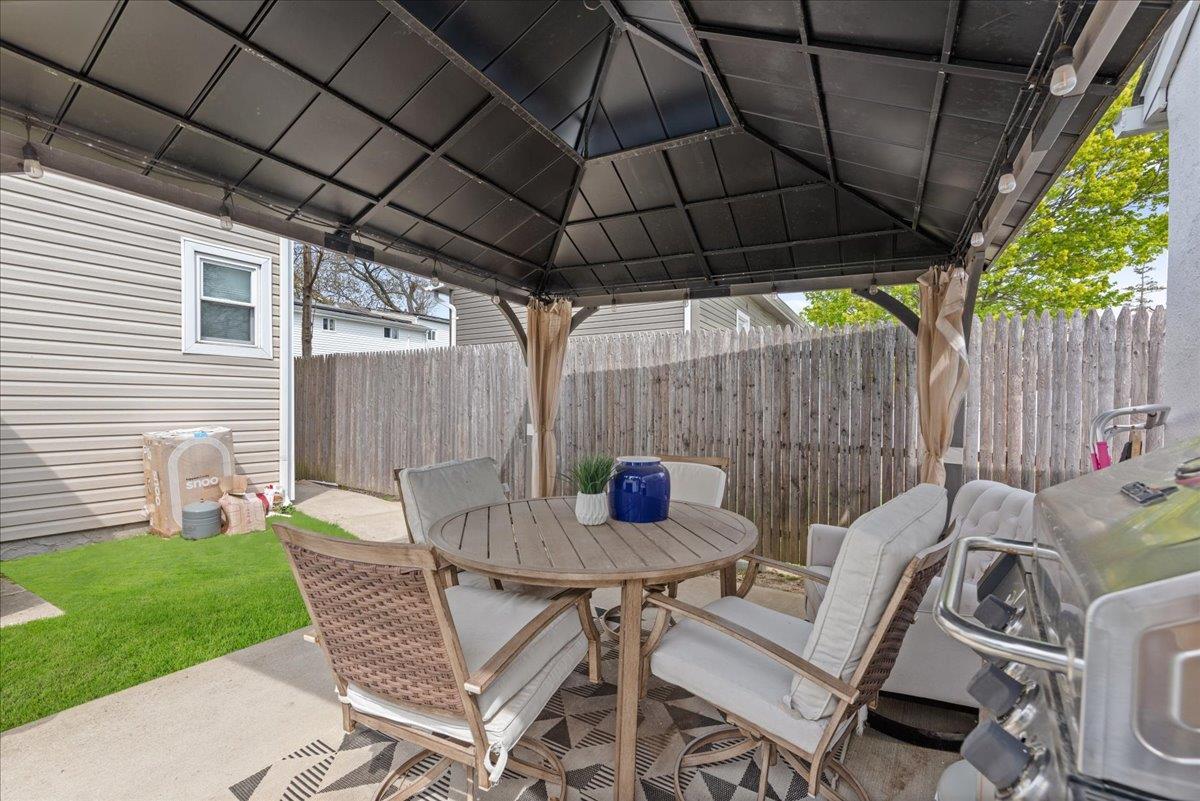 Single Family Cabota  Suffolk County, NY 11726, MLS-854700-26