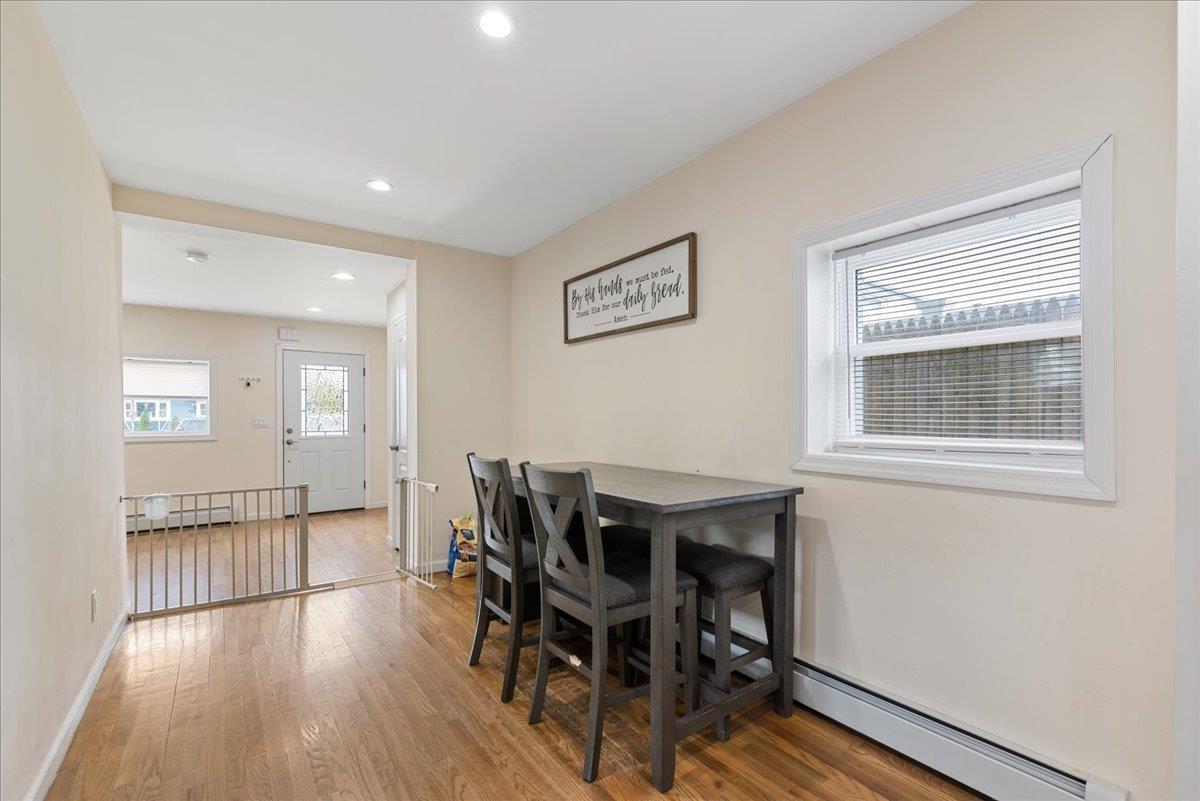 Single Family Cabota  Suffolk County, NY 11726, MLS-854700-4