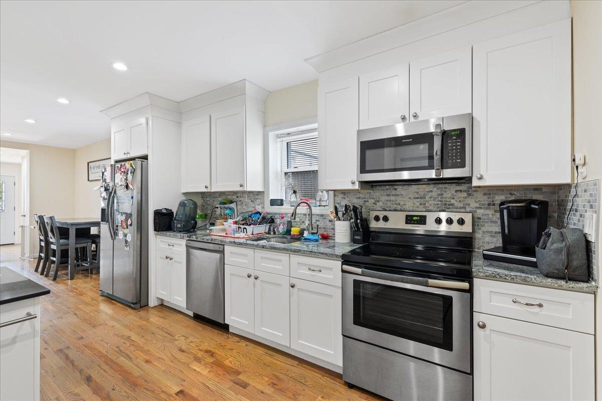 Single Family Cabota  Suffolk County, NY 11726, MLS-854700-5