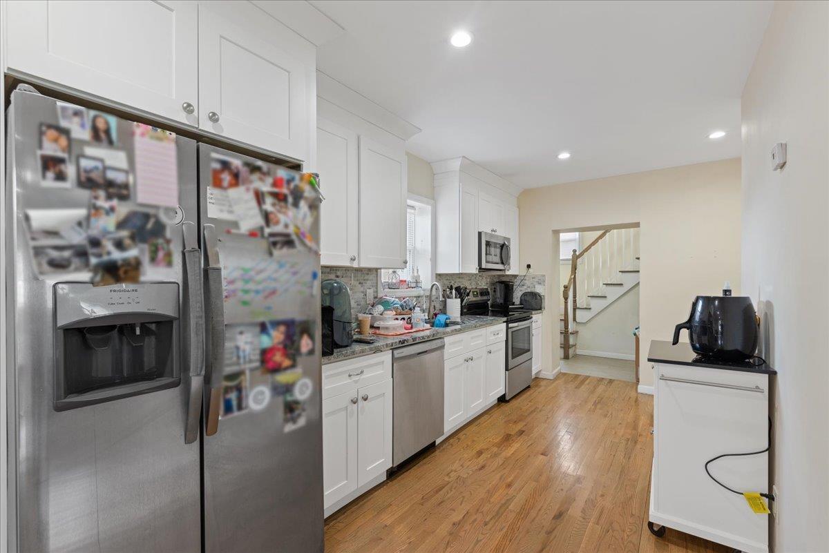 Single Family Cabota  Suffolk County, NY 11726, MLS-854700-6