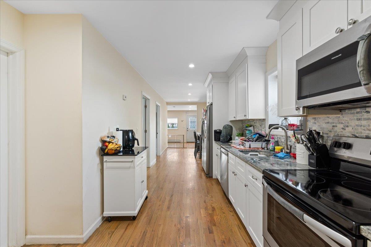 Single Family Cabota  Suffolk County, NY 11726, MLS-854700-7