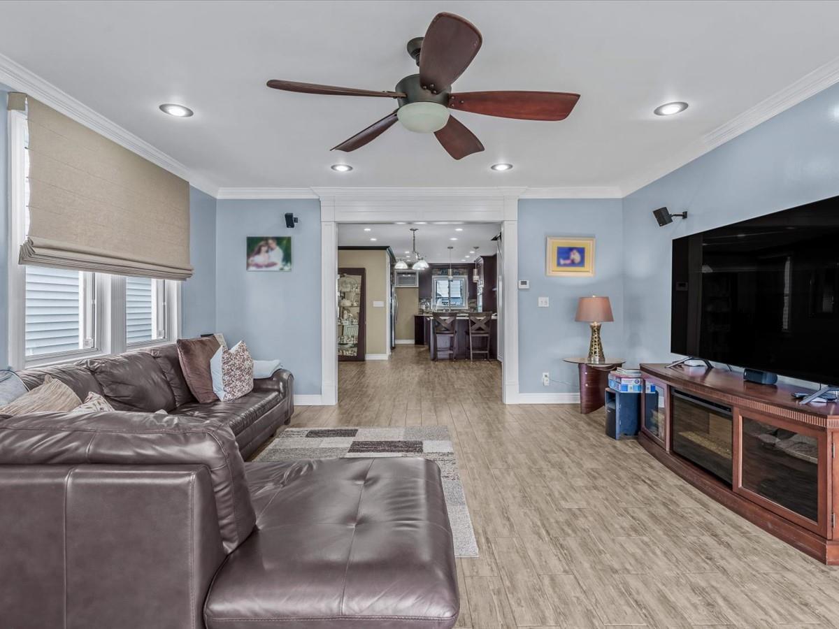 Single Family 64th  Queens, NY 11385, MLS-854712-2