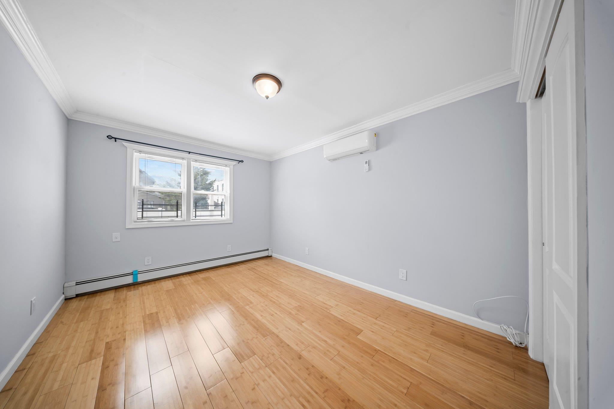 Apartment 138th Rd  Queens, NY 11413, MLS-854722-7