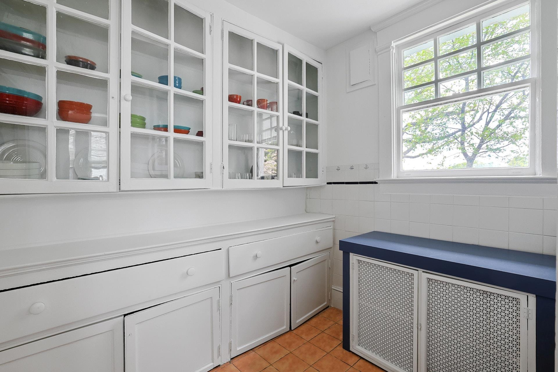 Single Family Sutton Manor  Westchester County, NY 10801, MLS-854741-10