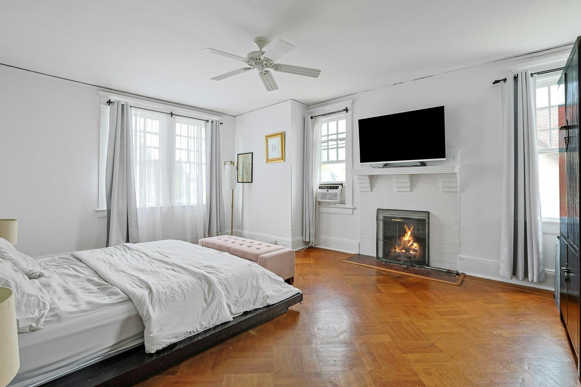 Single Family Sutton Manor  Westchester County, NY 10801, MLS-854741-14