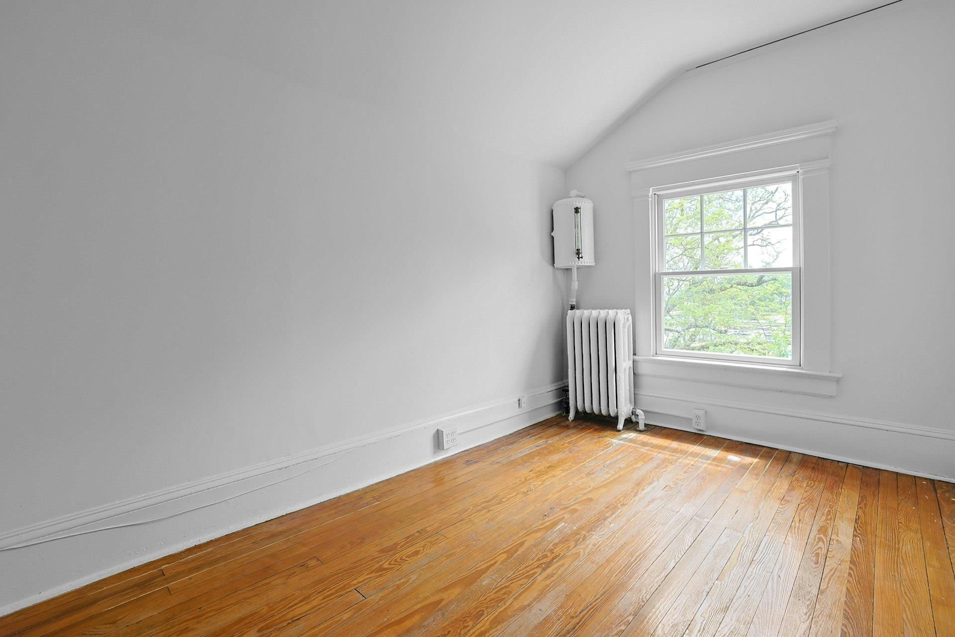 Single Family Sutton Manor  Westchester County, NY 10801, MLS-854741-21