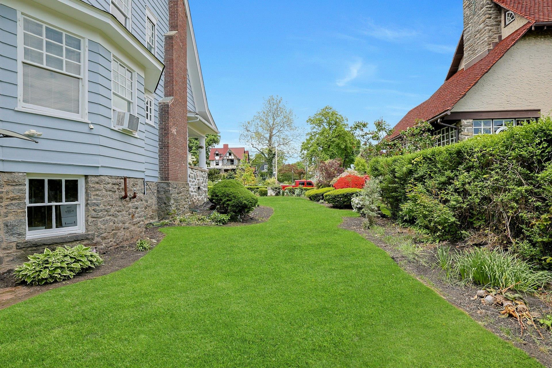 Single Family Sutton Manor  Westchester County, NY 10801, MLS-854741-24