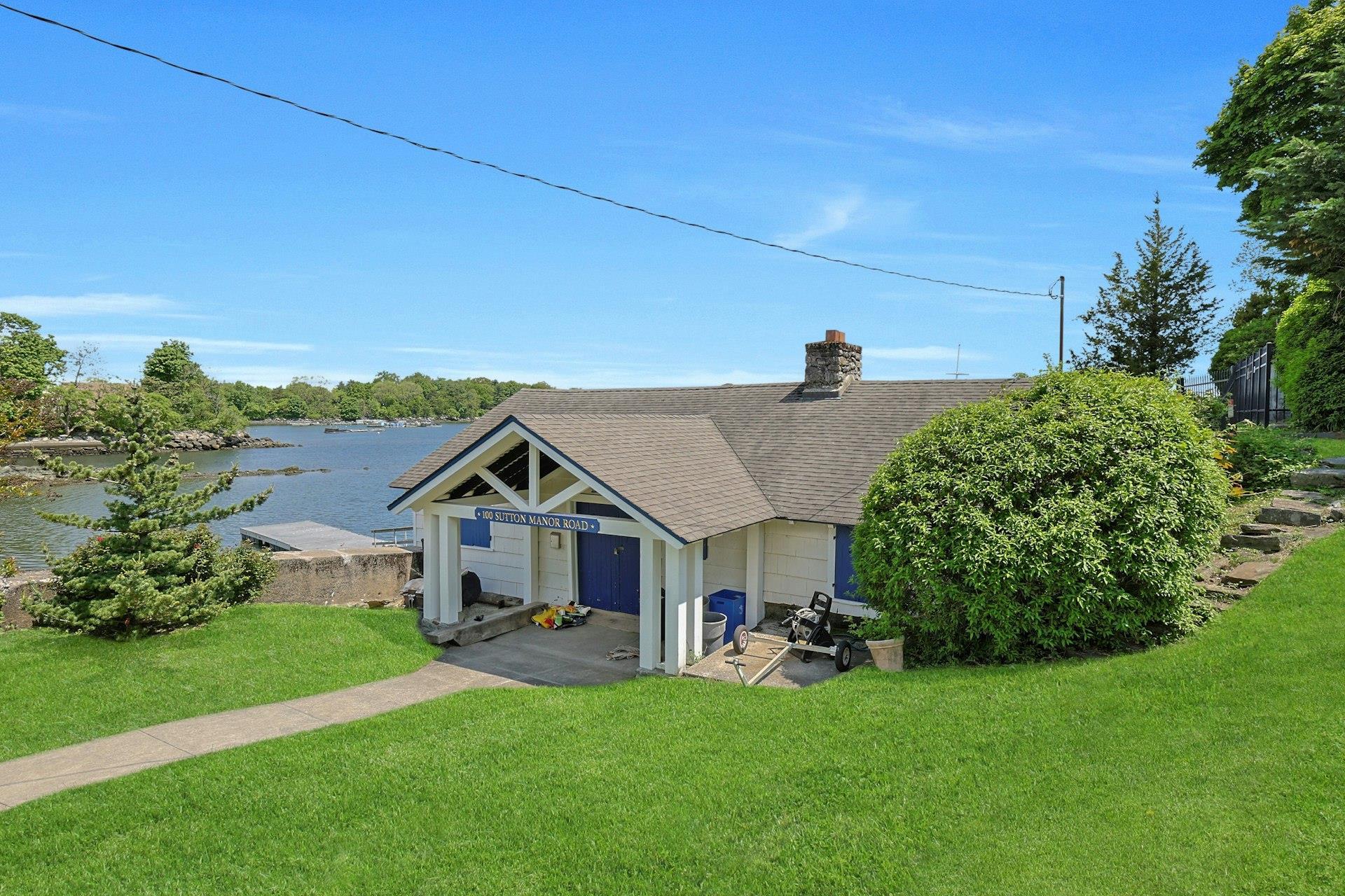 Single Family Sutton Manor  Westchester County, NY 10801, MLS-854741-25