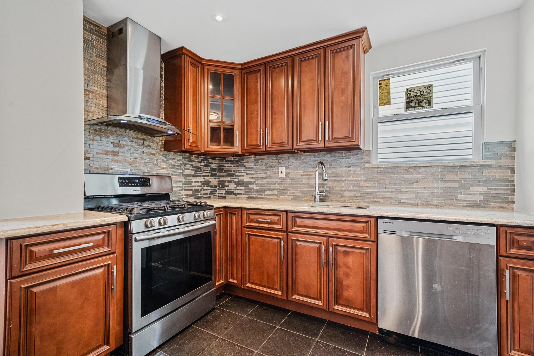 Single Family 256th  Queens, NY 11001, MLS-854742-3