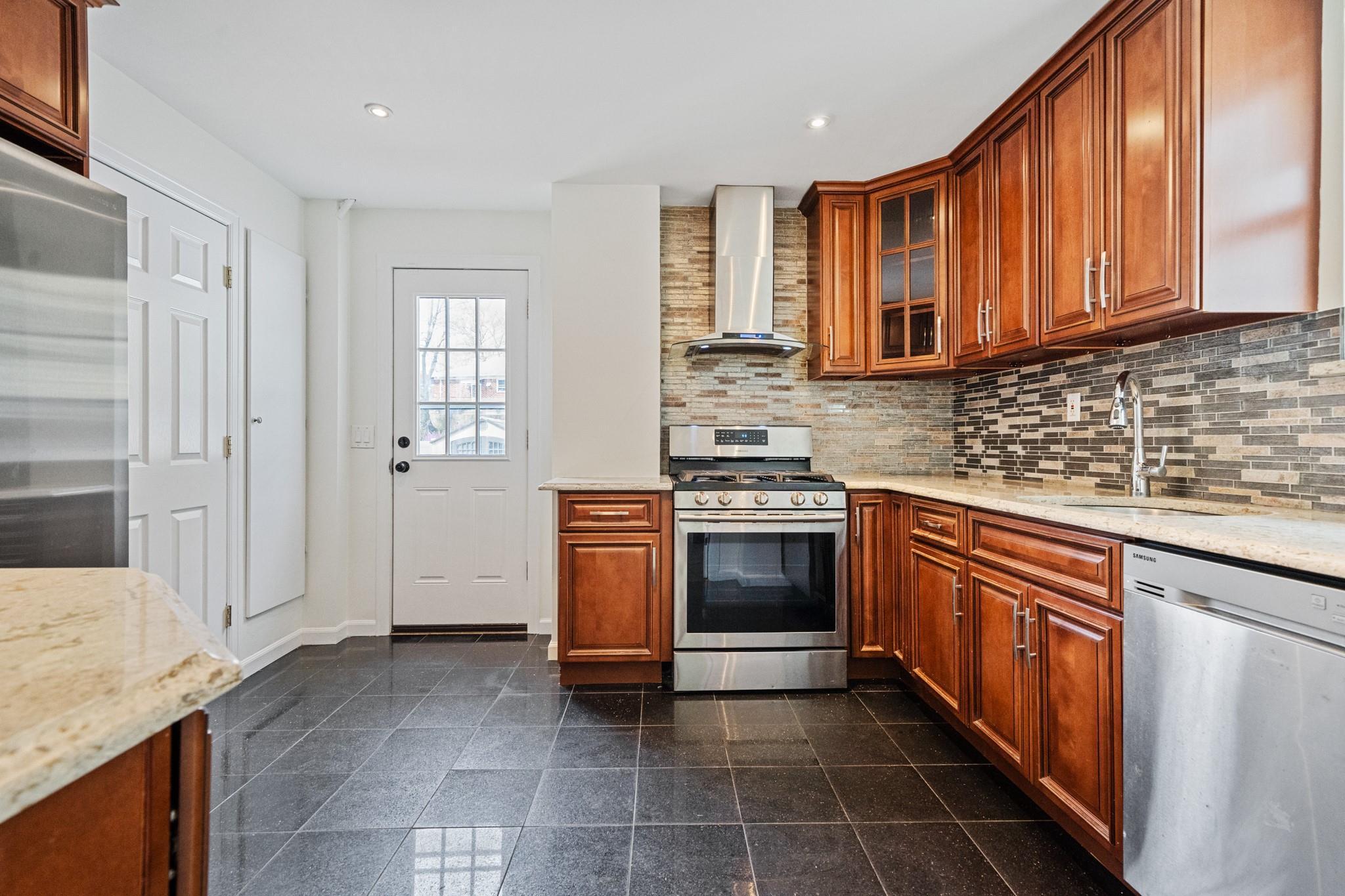 Single Family 256th  Queens, NY 11001, MLS-854742-4