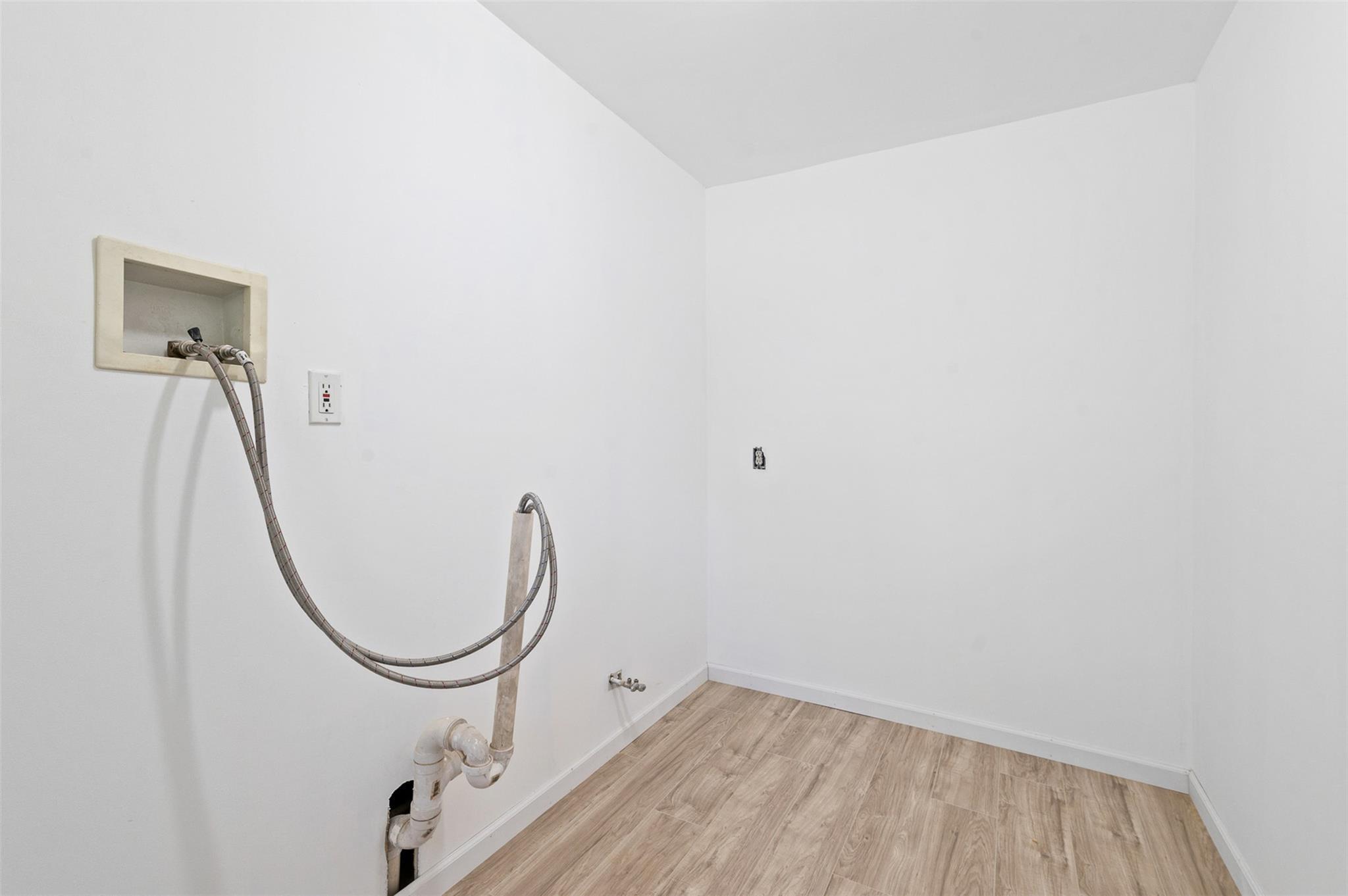 Single Family Brandeis  Westchester County, NY 10547, MLS-854751-21