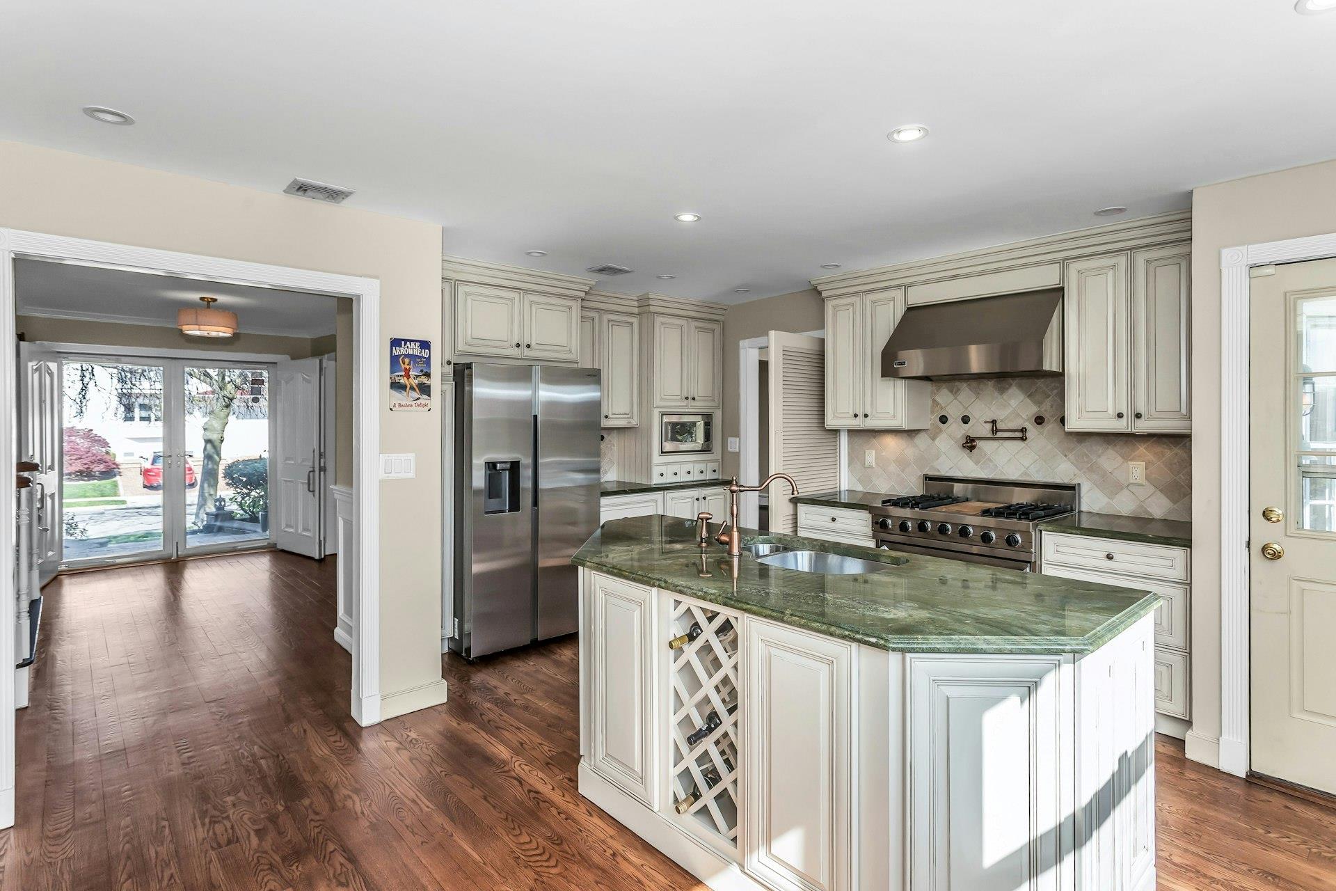 Single Family Bay  Nassau County, NY 11509, MLS-854758-15