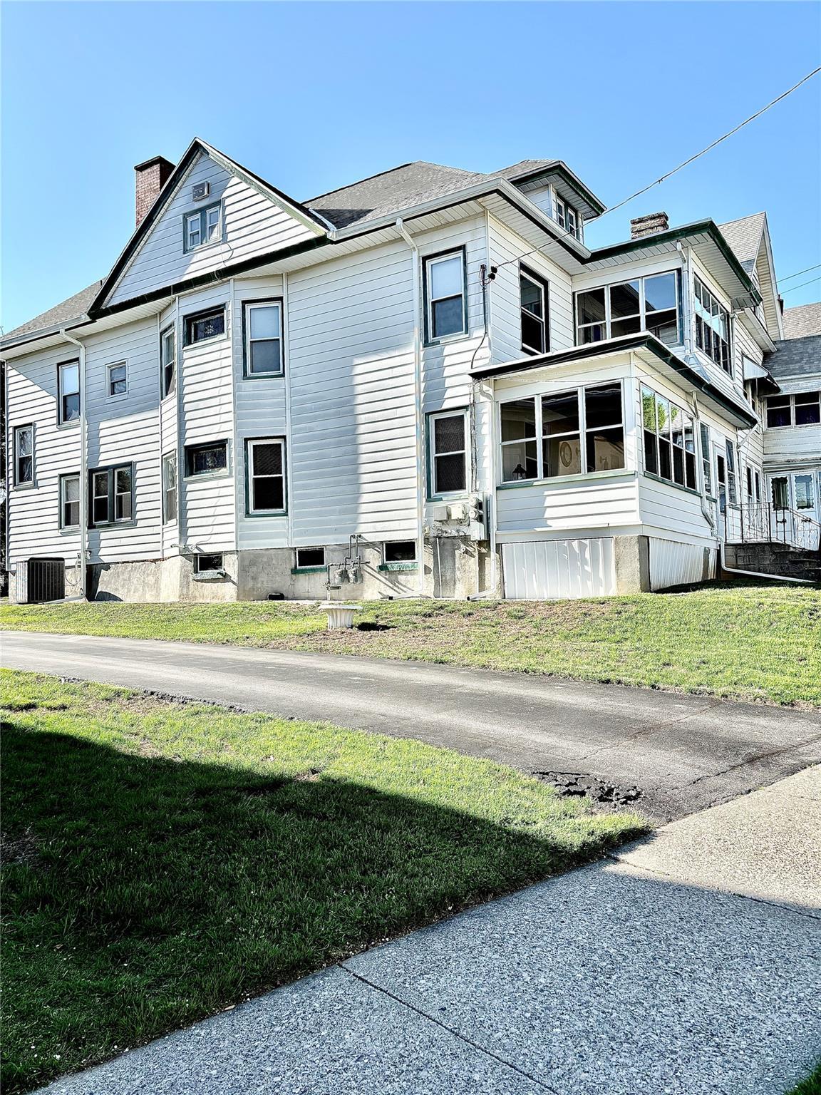 Single Family South  Dutchess County, NY 12601, MLS-854765-2