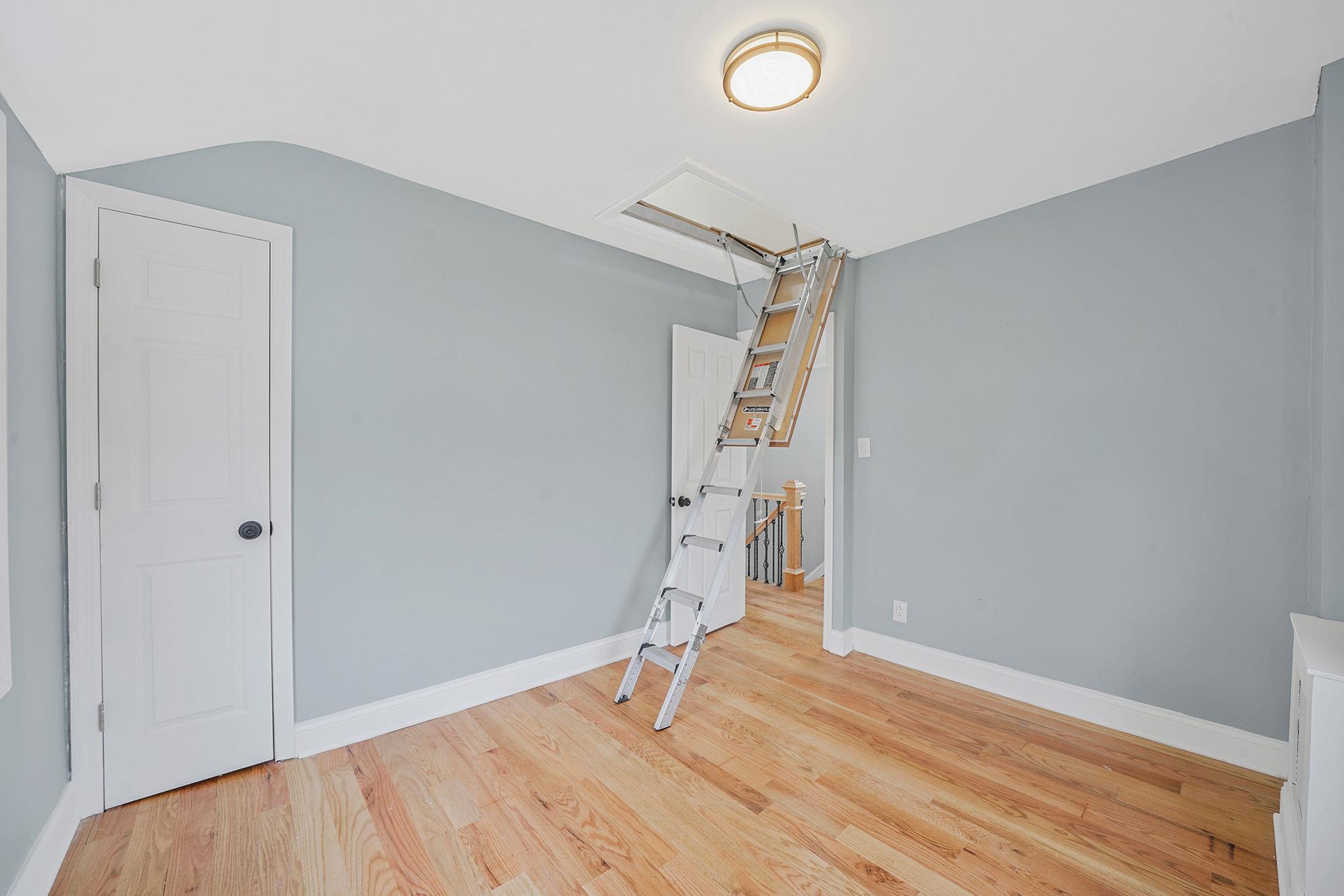 Single Family 114th  Queens, NY 11412, MLS-854775-19