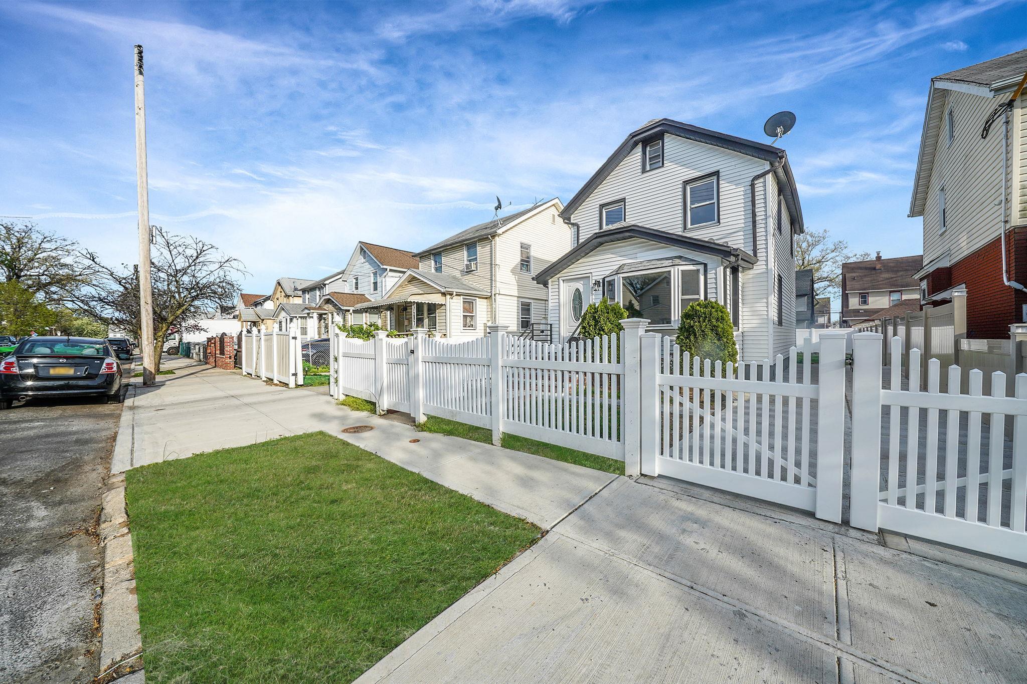 Single Family 114th  Queens, NY 11412, MLS-854775-2