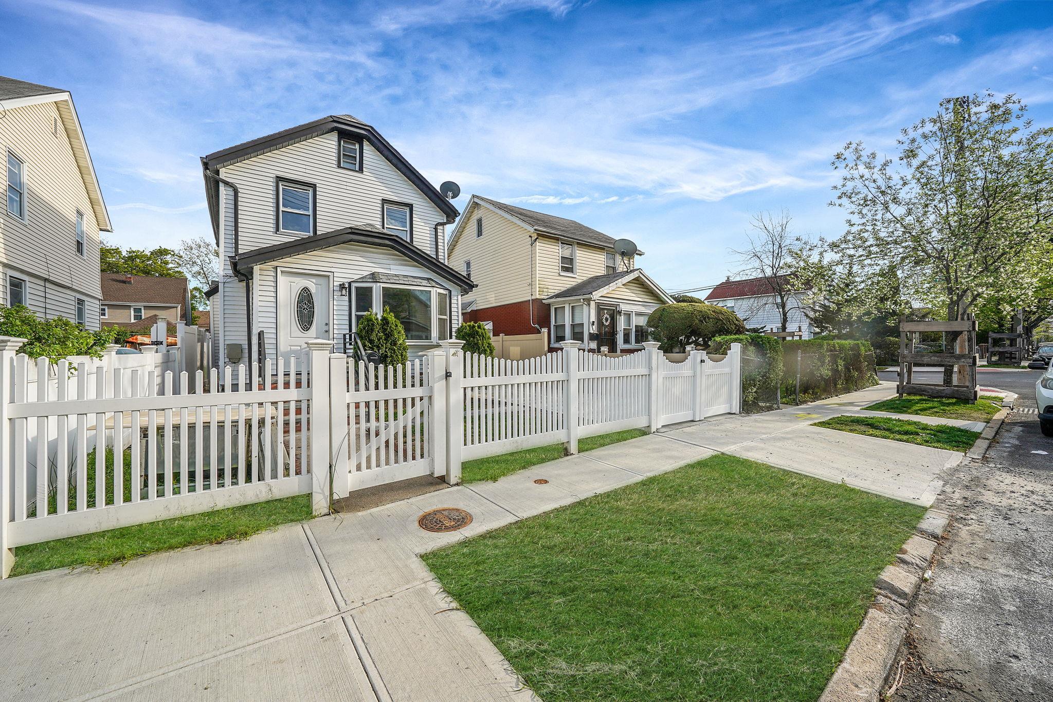 Single Family 114th  Queens, NY 11412, MLS-854775-4