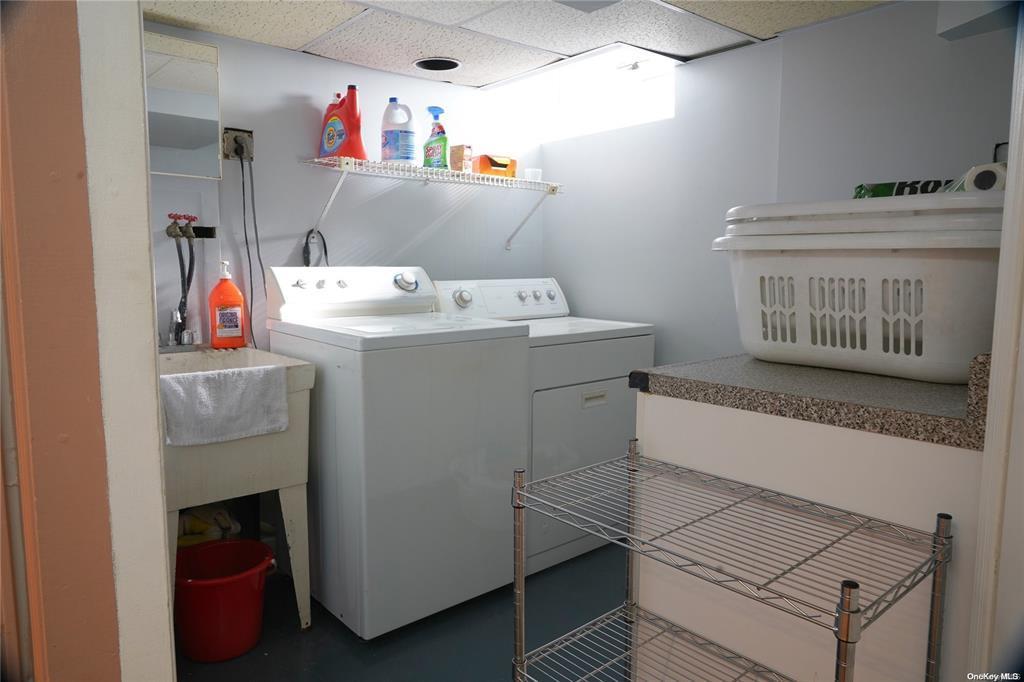 Single Family Beech Court Circle  Queens, NY 11356, MLS-854777-28