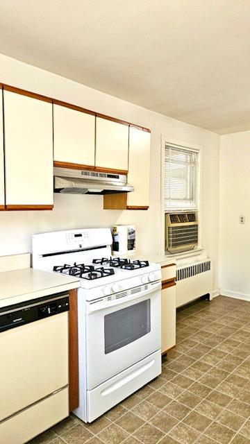 Single Family Carpenter  Westchester County, NY 10549, MLS-854782-16