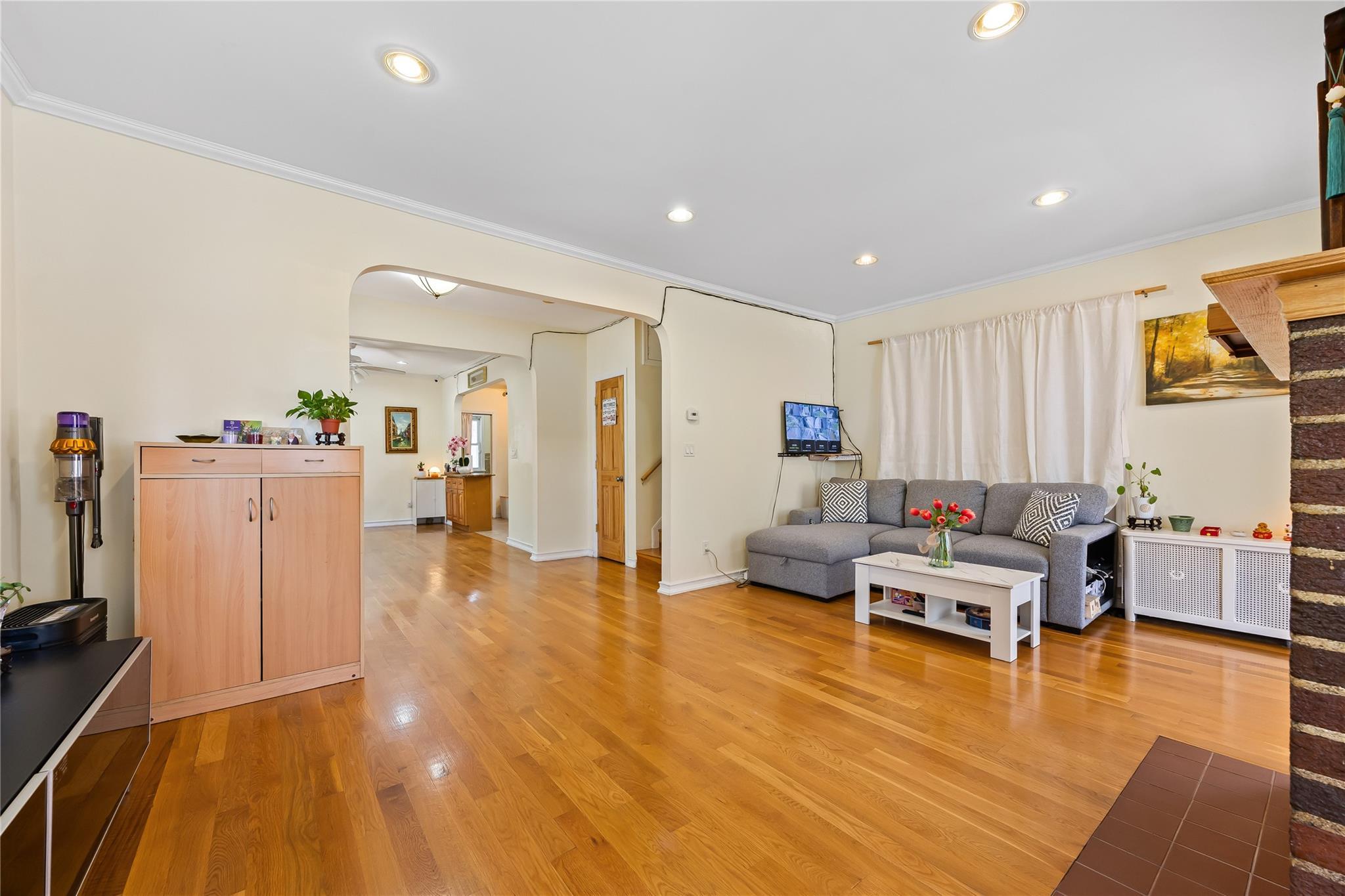 Single Family 163  Queens, NY 11358, MLS-854789-10