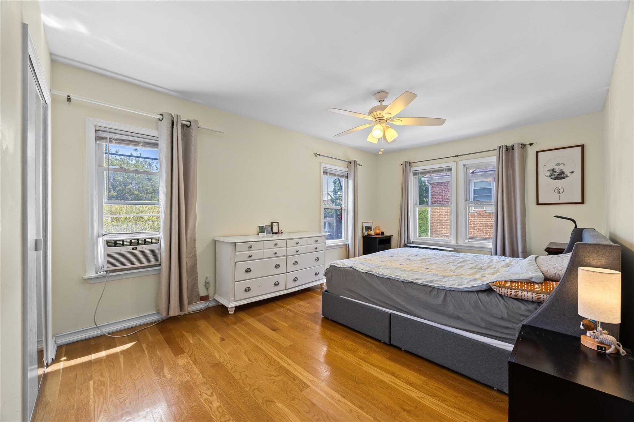 Single Family 163  Queens, NY 11358, MLS-854789-20
