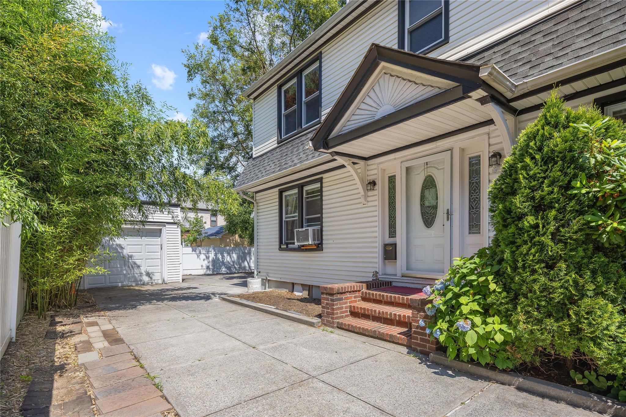 Single Family 163  Queens, NY 11358, MLS-854789-4