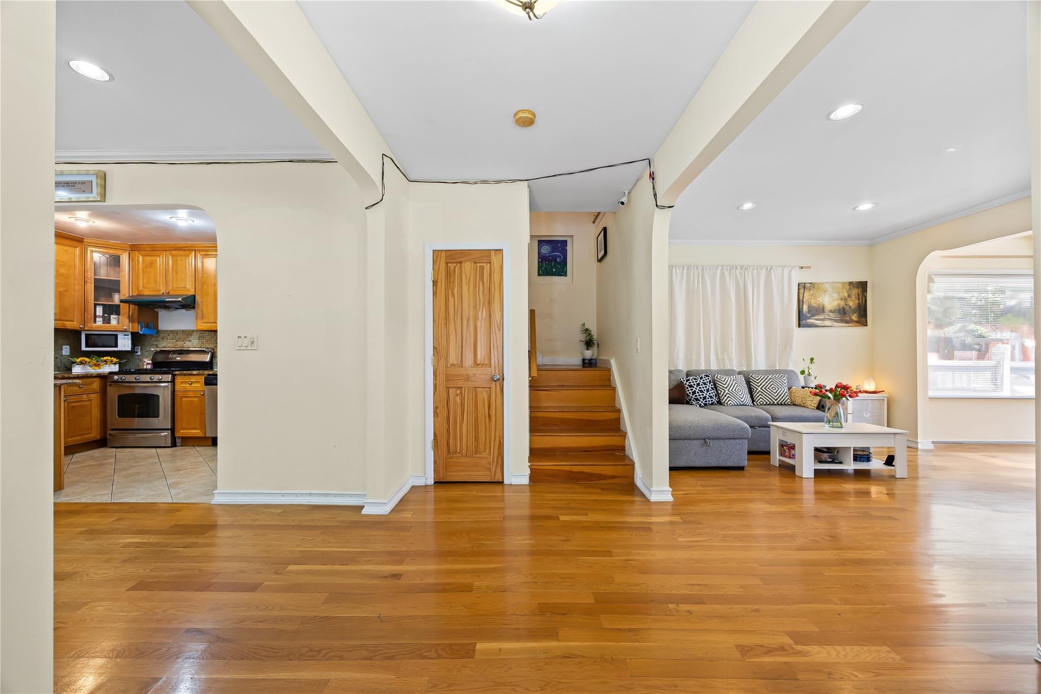 Single Family 163  Queens, NY 11358, MLS-854789-6