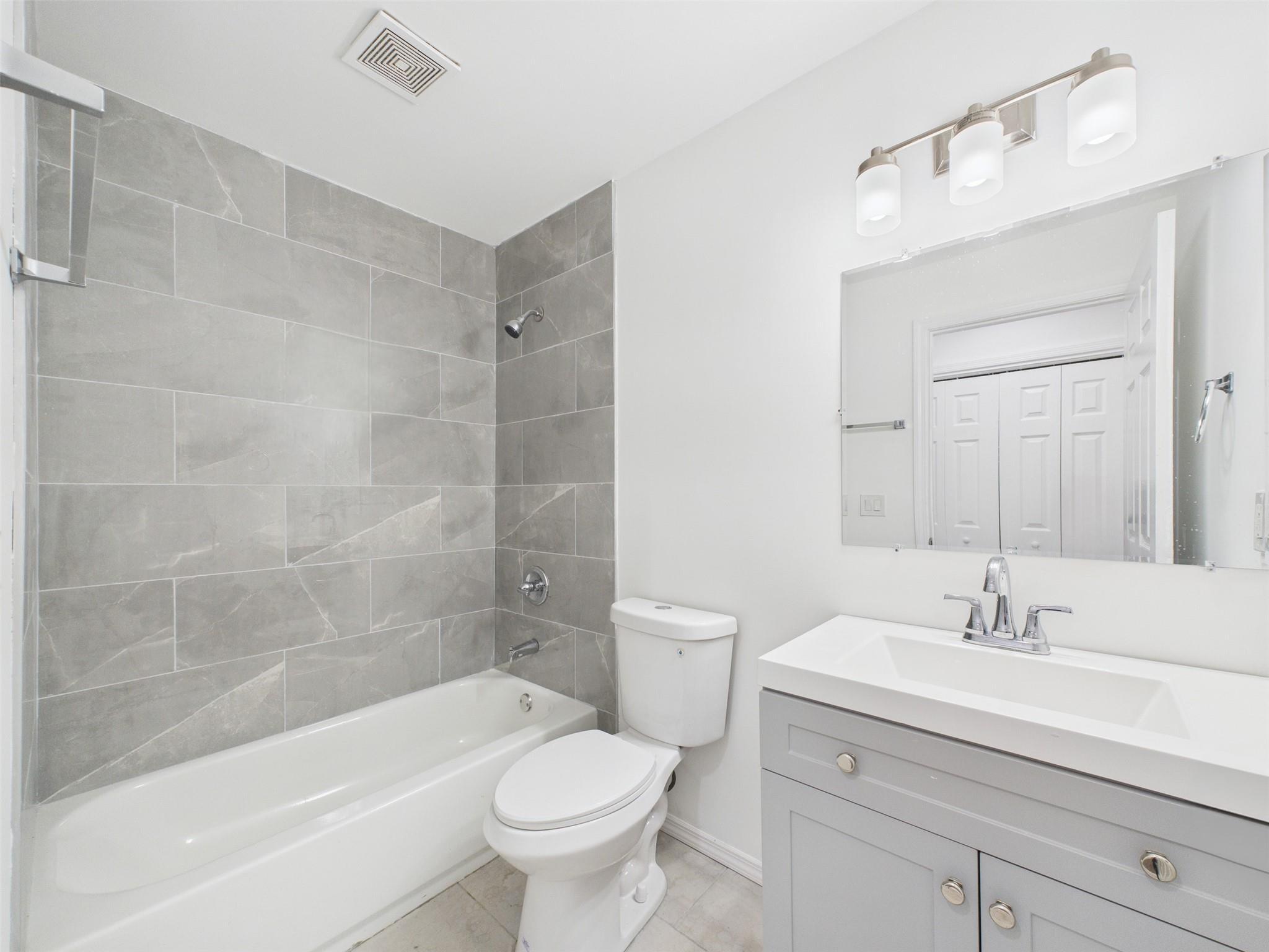 Single Family Bourdois  Suffolk County, NY 11713, MLS-854815-31