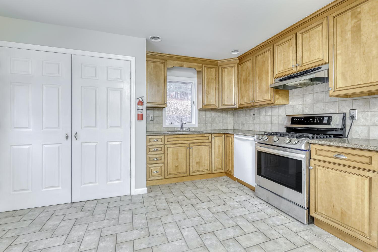 Single Family Thiells  Rockland County, NY 10980, MLS-854826-13